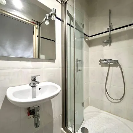 Maison Familiale Climatisee Avec Terrasse Pres De La Plage, Saint-cyprien - Fr-1-309-510
